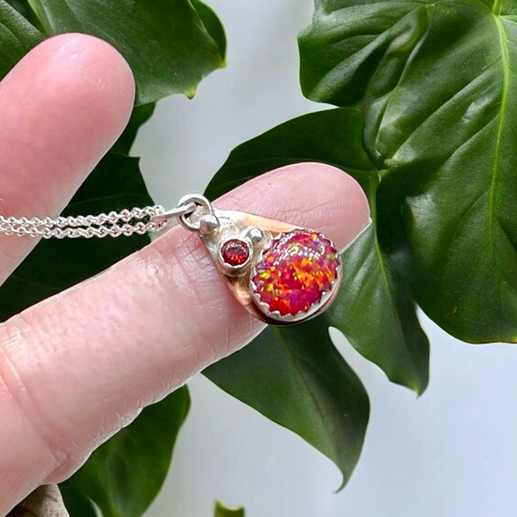 🌺 Artisan Opal, Sterling & Copper Necklace - Picture 3 of 11